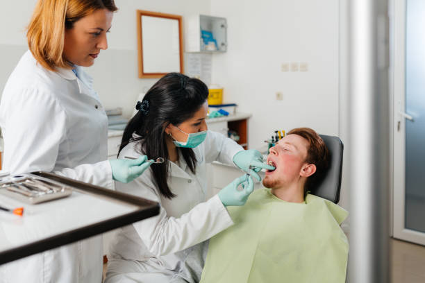 Best Holiday Emergency Dentist in White City, OR